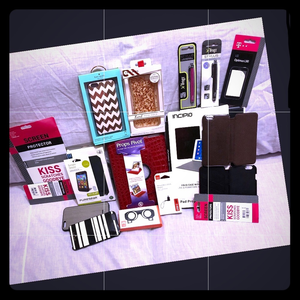 Gadget Accessories Lot/ 18 Items